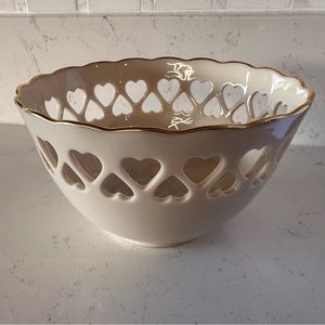 Lenox Heart Bowl with 24k Gold Rim, Porcelain